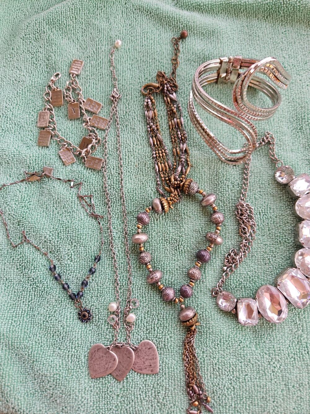 Jewelry 6 pieces,  chicos americal eagle